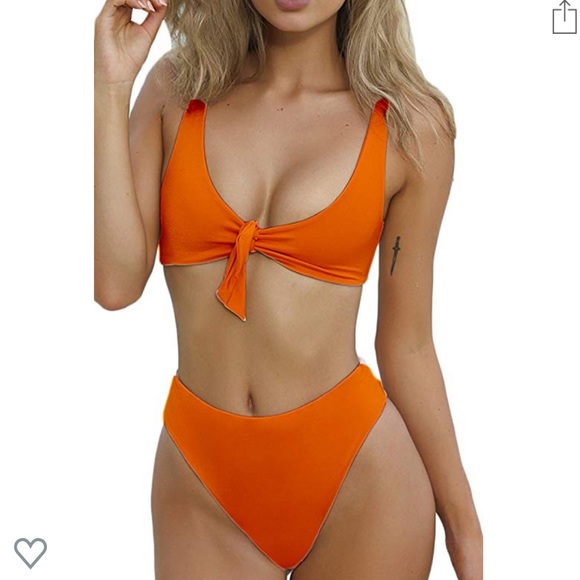 Bikini - Picture 2 of 2